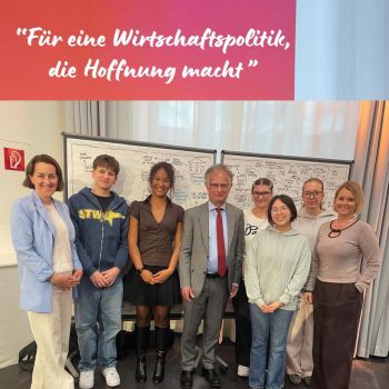 Wirtschaftspolitik mit Perspektive: Spannender Debattierabend am ibc